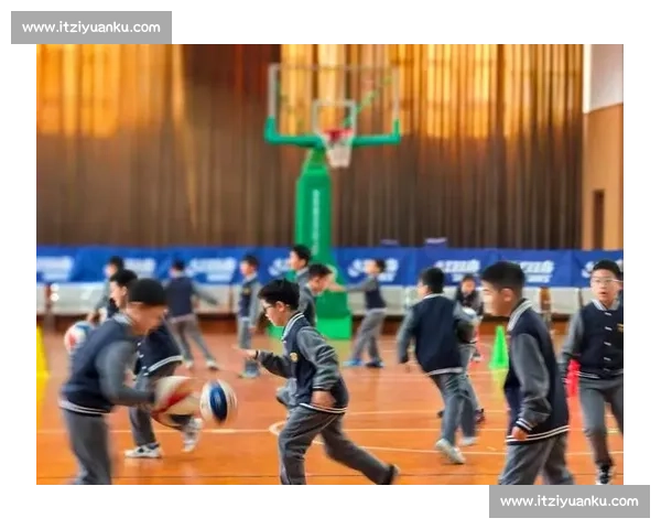 以两次运球为核心提升篮球技能的实战技巧与训练方法 以两次运球为核心提升篮球技能的实战技巧与训练方法